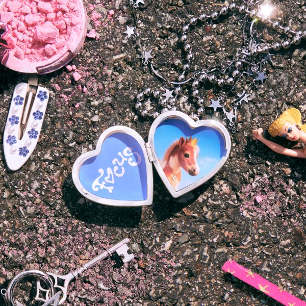 Hearts2Hearts - 1st Mini Album [FOCUS] | Official K-Pop Album